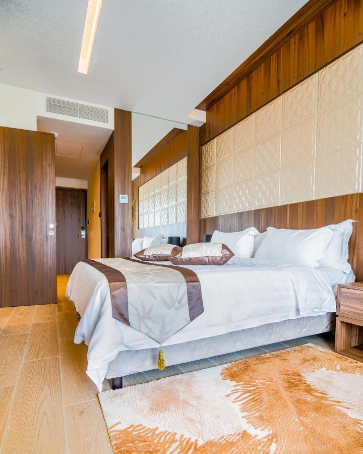 Leonardo Boutique Hotel Larnaca Exterior photo