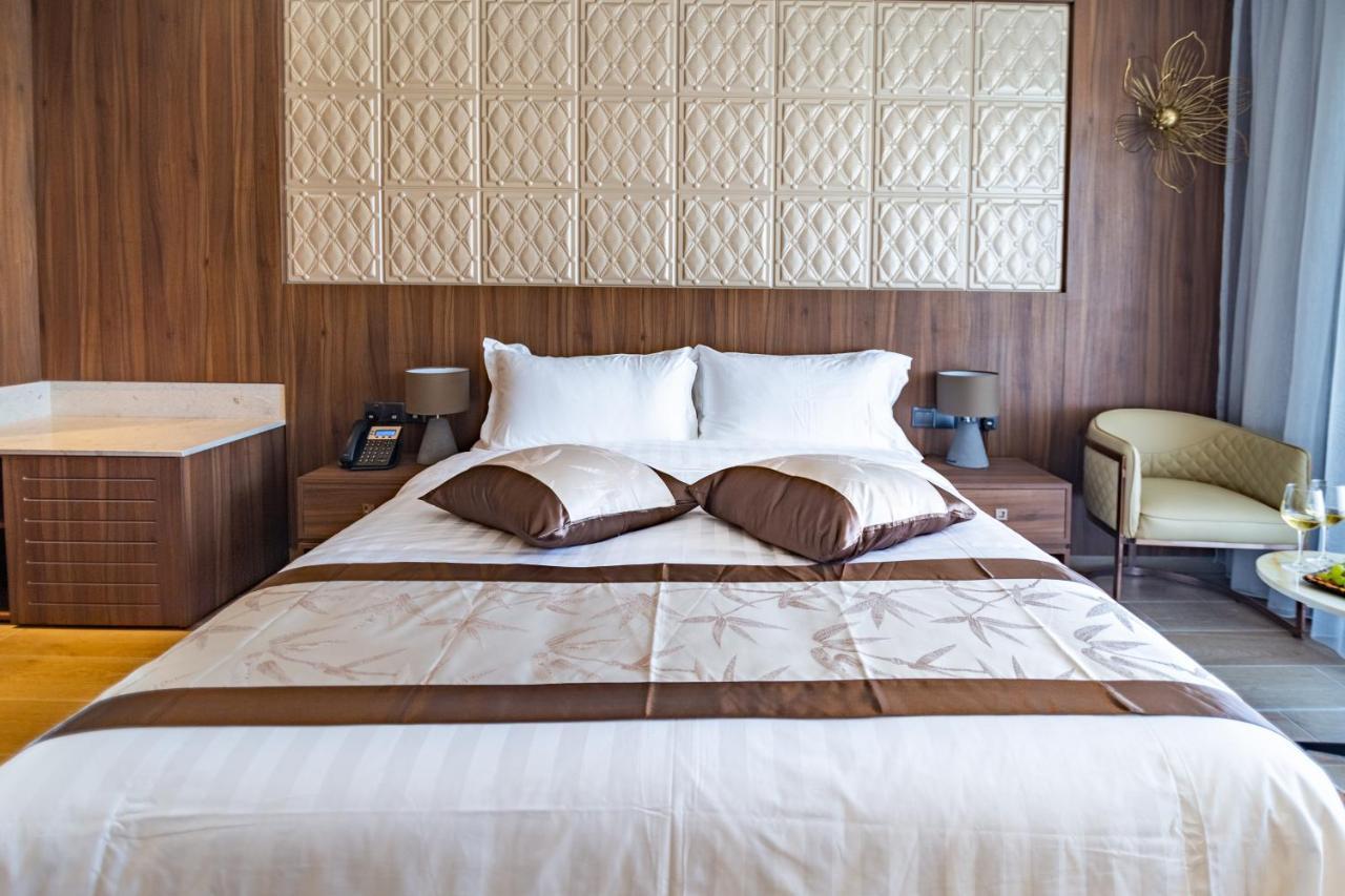 Leonardo Boutique Hotel Larnaca Exterior photo