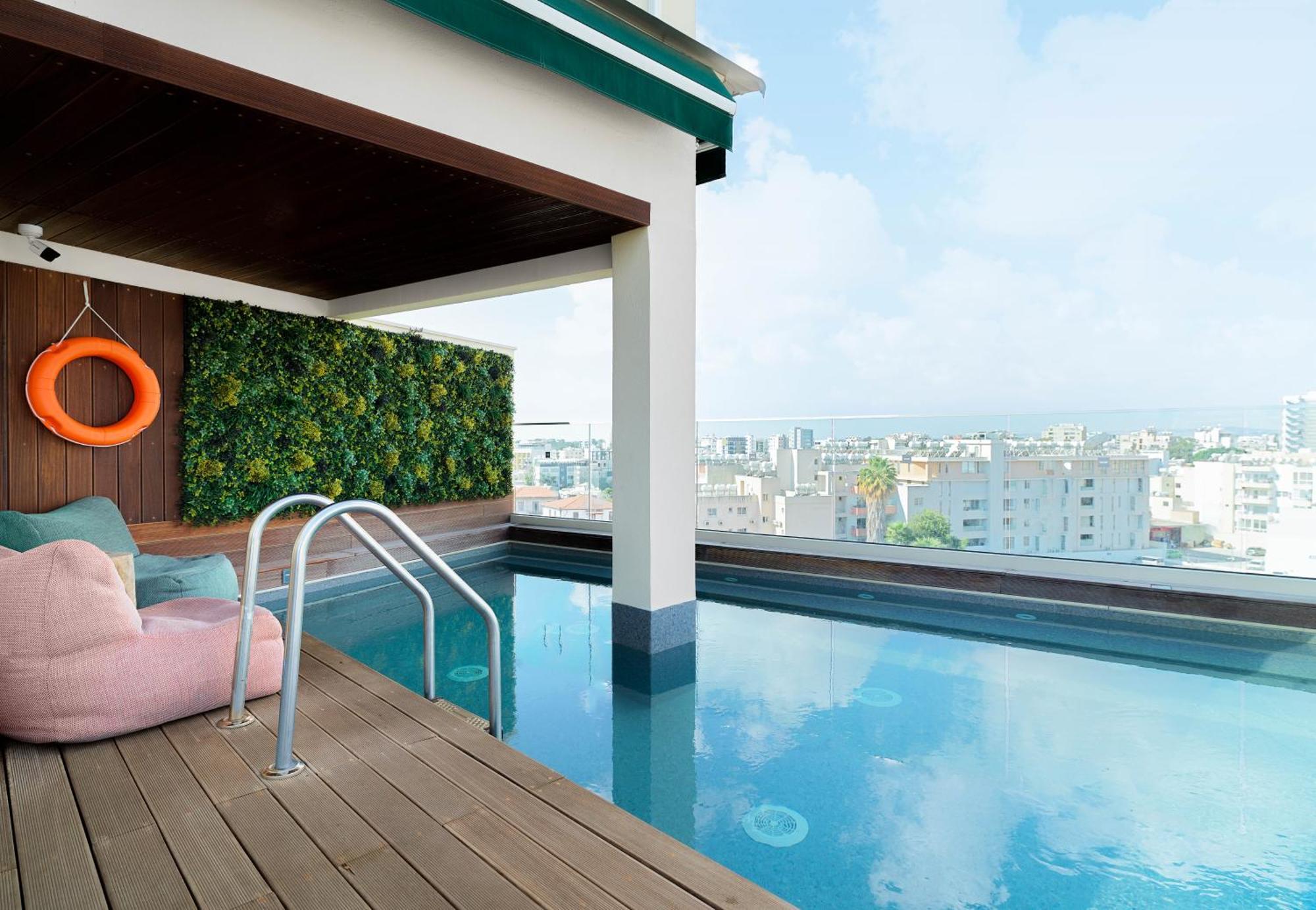 Leonardo Boutique Hotel Larnaca Exterior photo