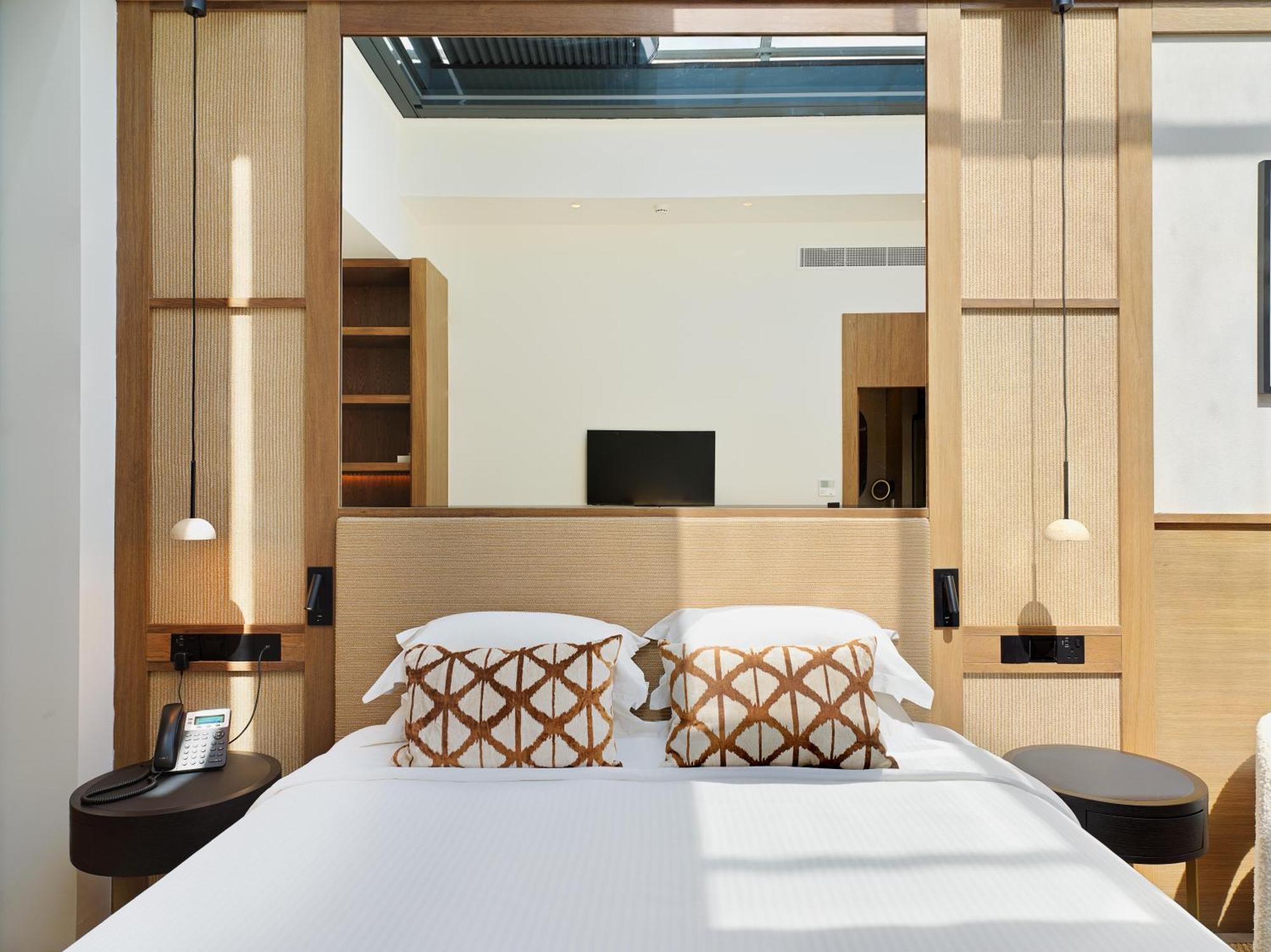 Leonardo Boutique Hotel Larnaca Room photo