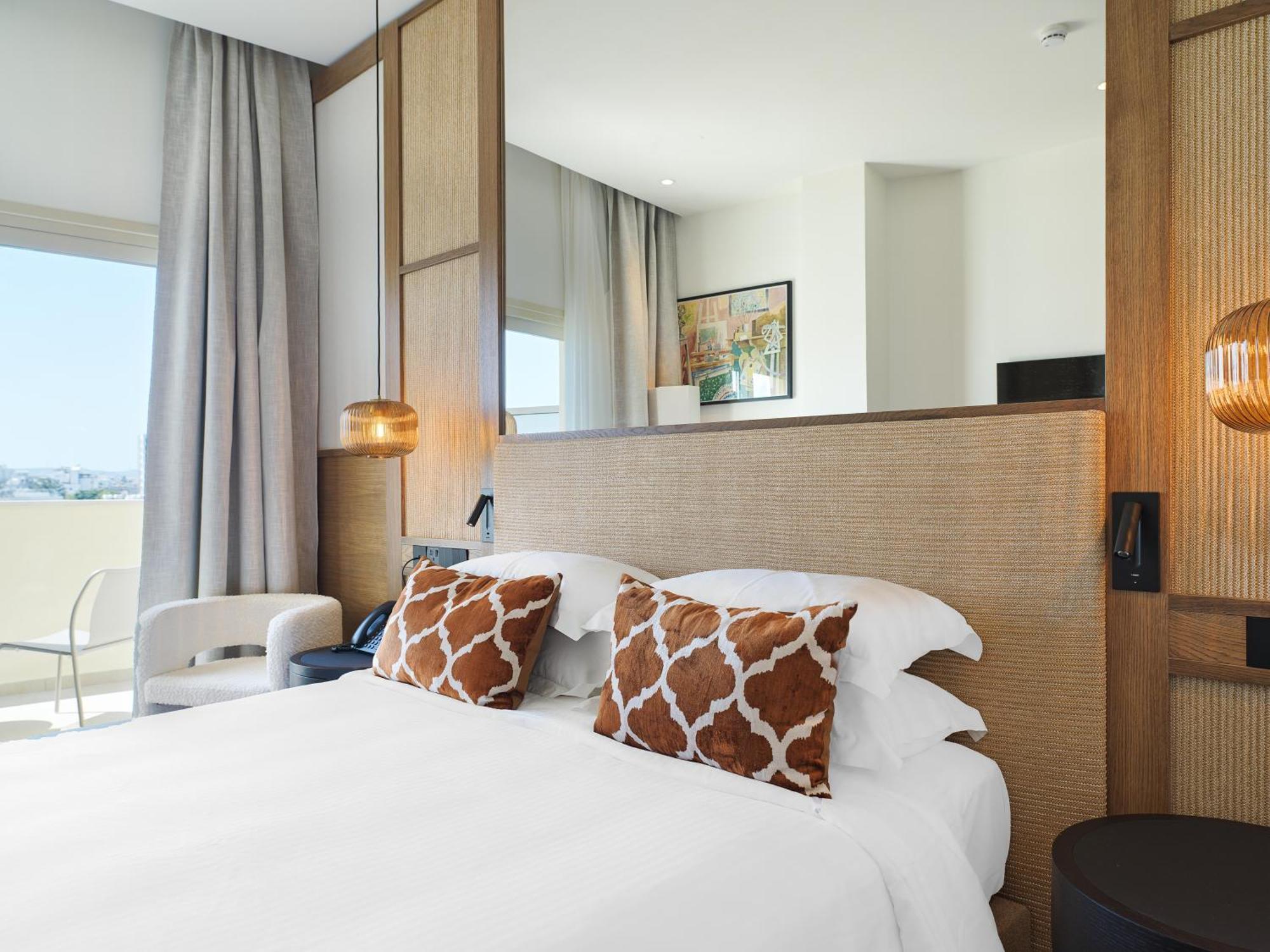 Leonardo Boutique Hotel Larnaca Room photo